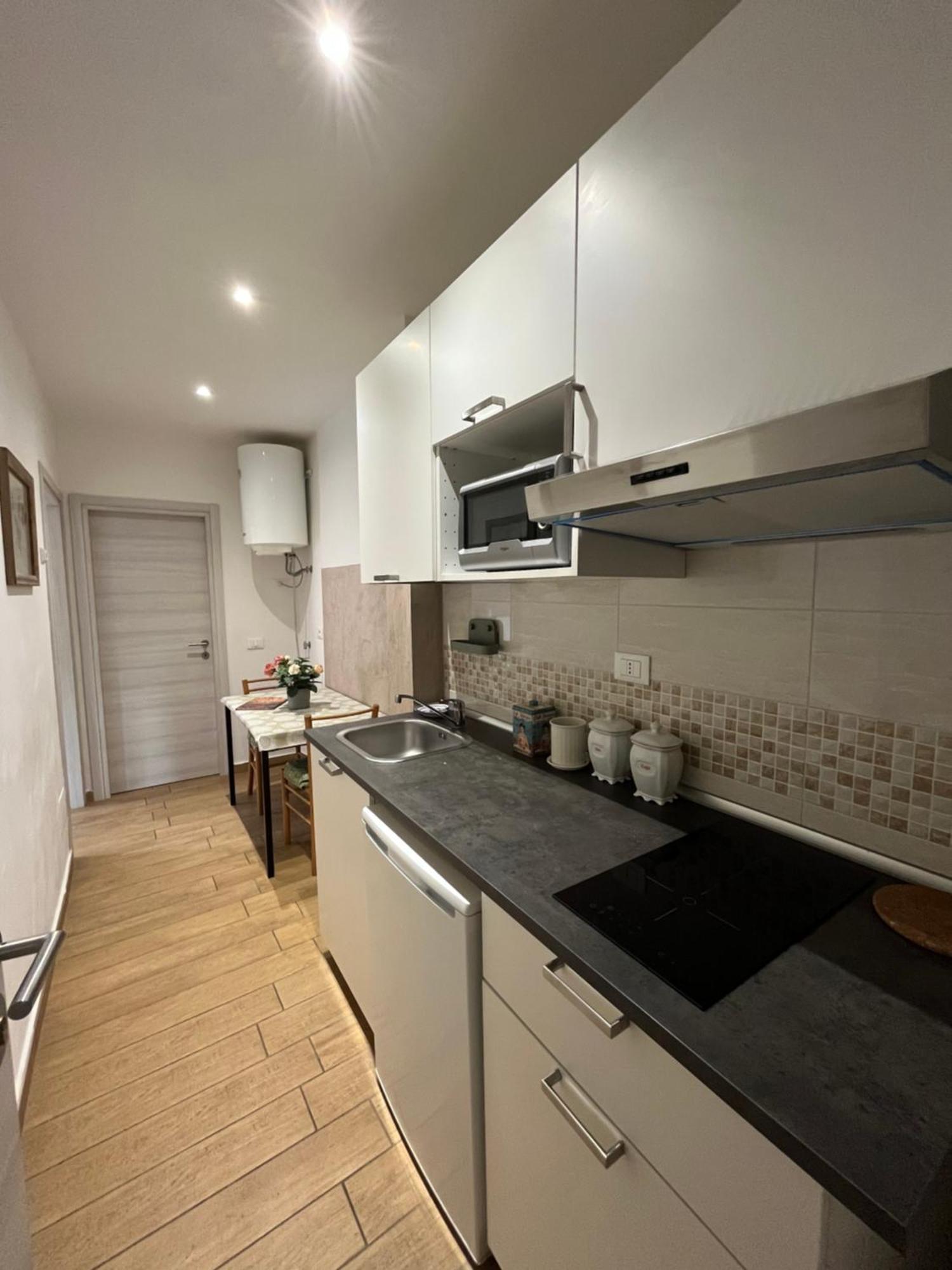 Casa Dora Apartment Reggio Emilia Bagian luar foto